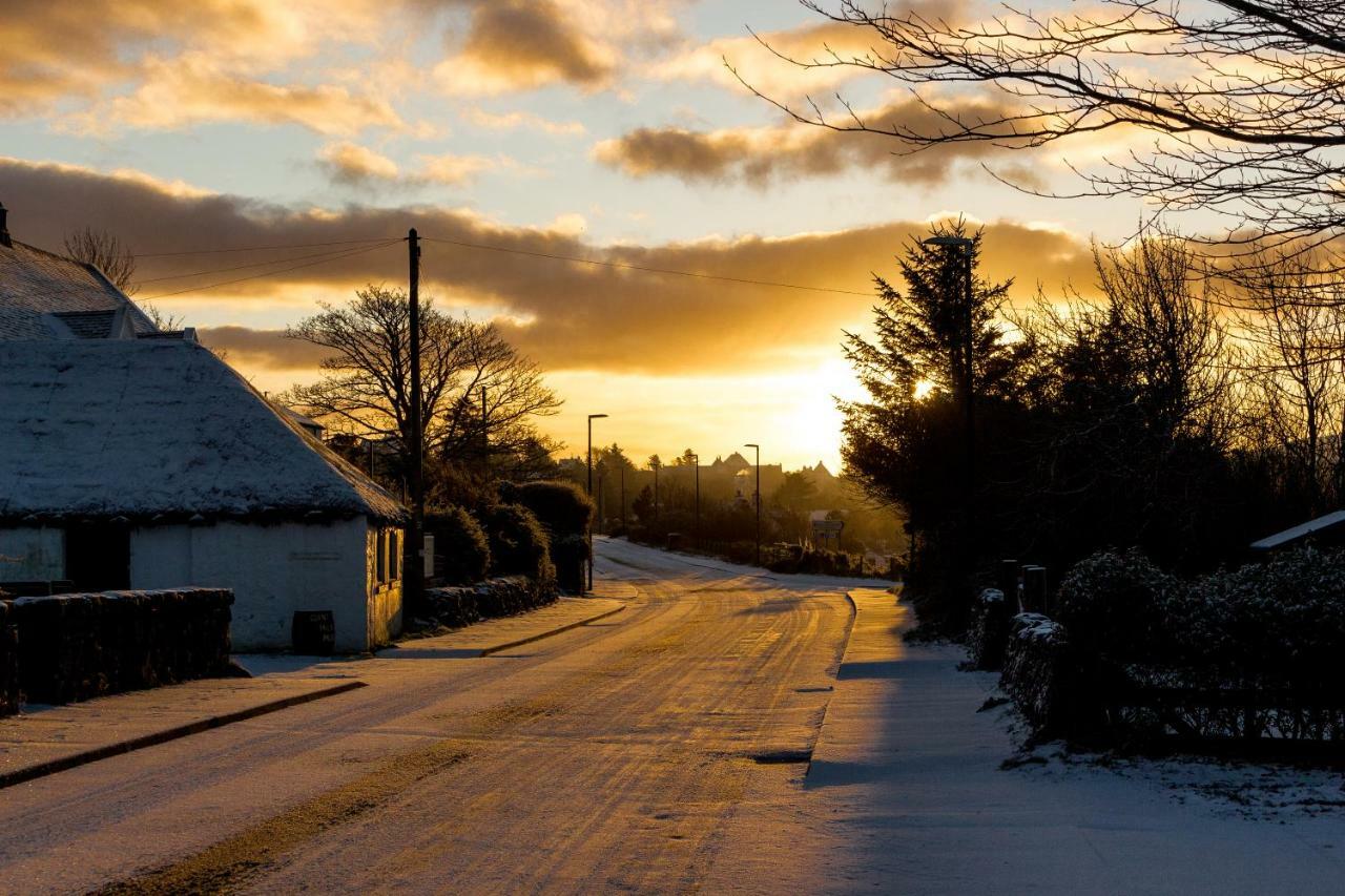 Skye Eco Bells Hotel Dunvegan  Exterior photo